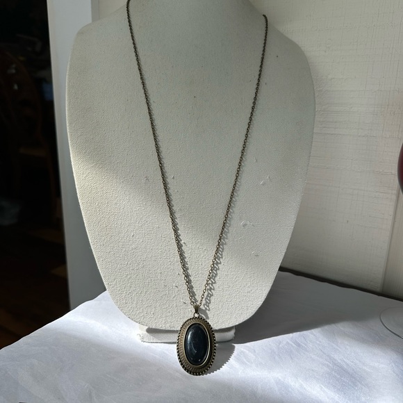 Long antique goldtone oval medallion pendant necklace set - Picture 3 of 8